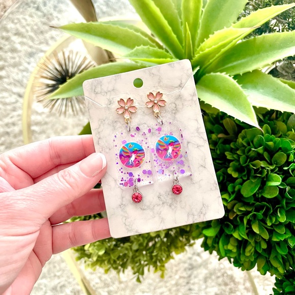 Lisa Frank Hummingbird Acrylic Earrings - Picture 3 of 4